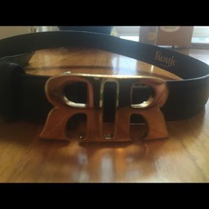 Rouje rose belt in black, work once!